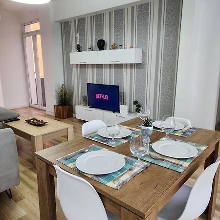 2E Apartment Myslym Shyri Tirana Exteriér fotografie