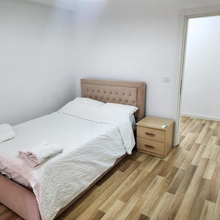 2E Apartment Myslym Shyri Tirana Exteriér fotografie