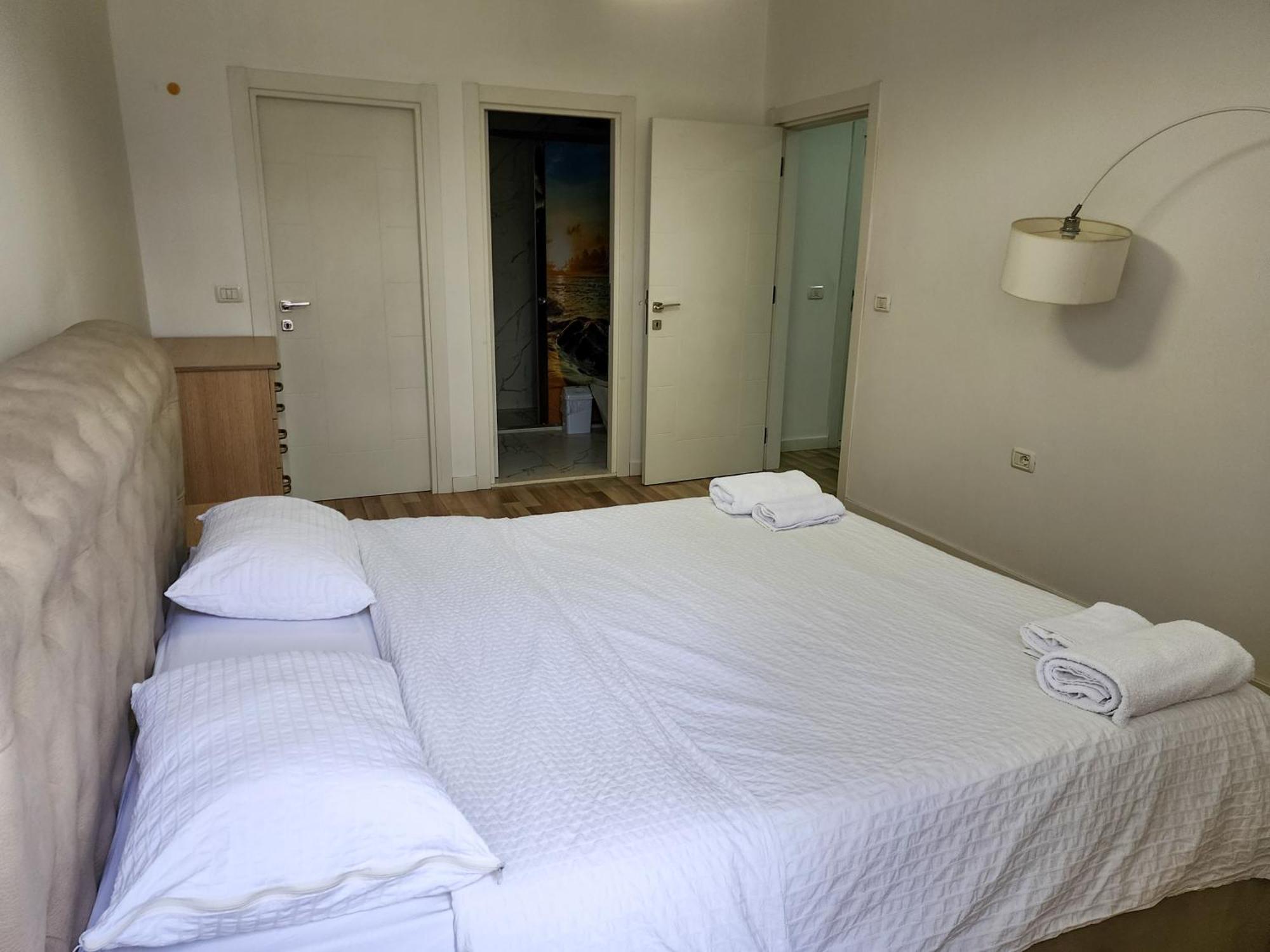 2E Apartment Myslym Shyri Tirana Exteriér fotografie